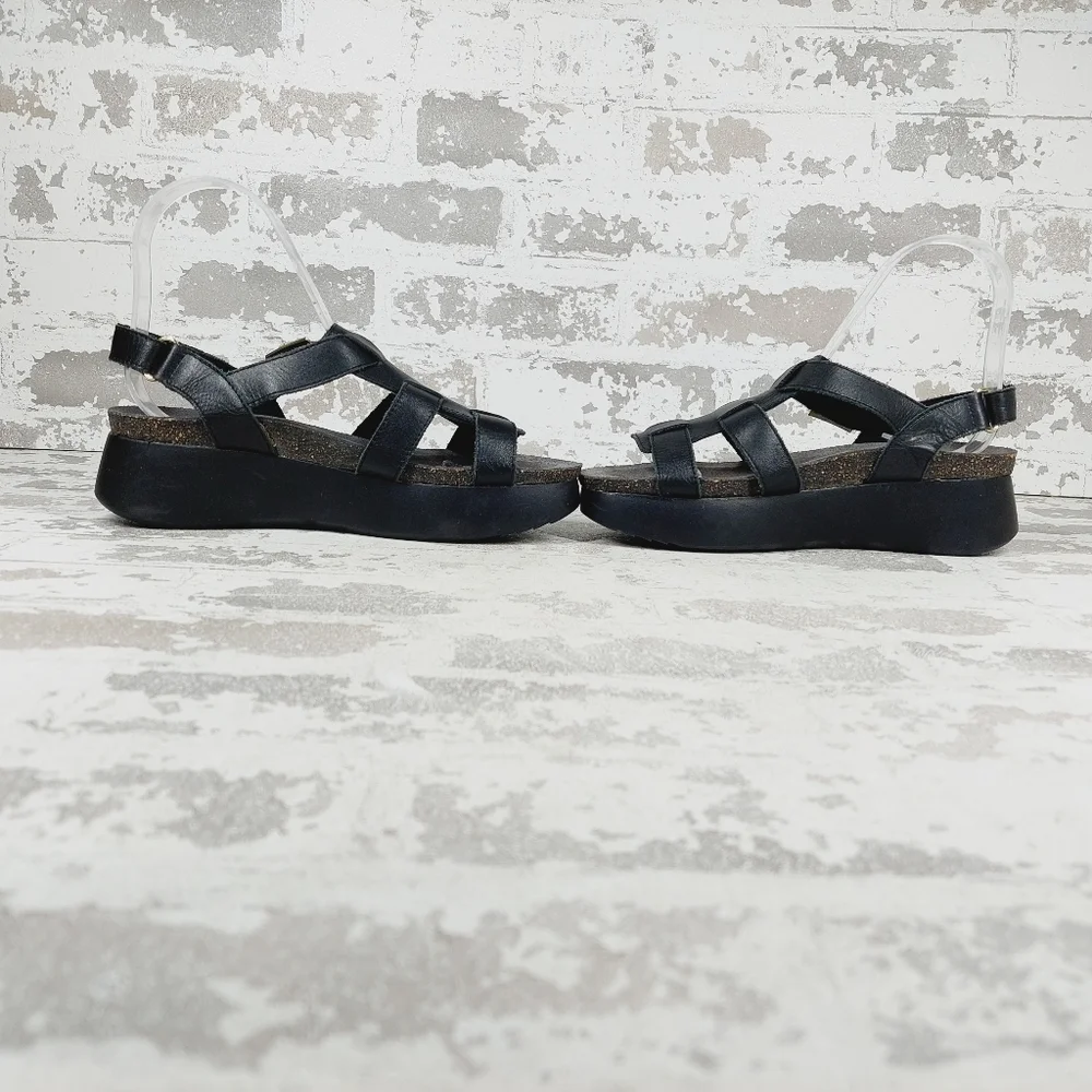 New Munro Flynn Black Leather Strappy Platform Wedge Sandal D816